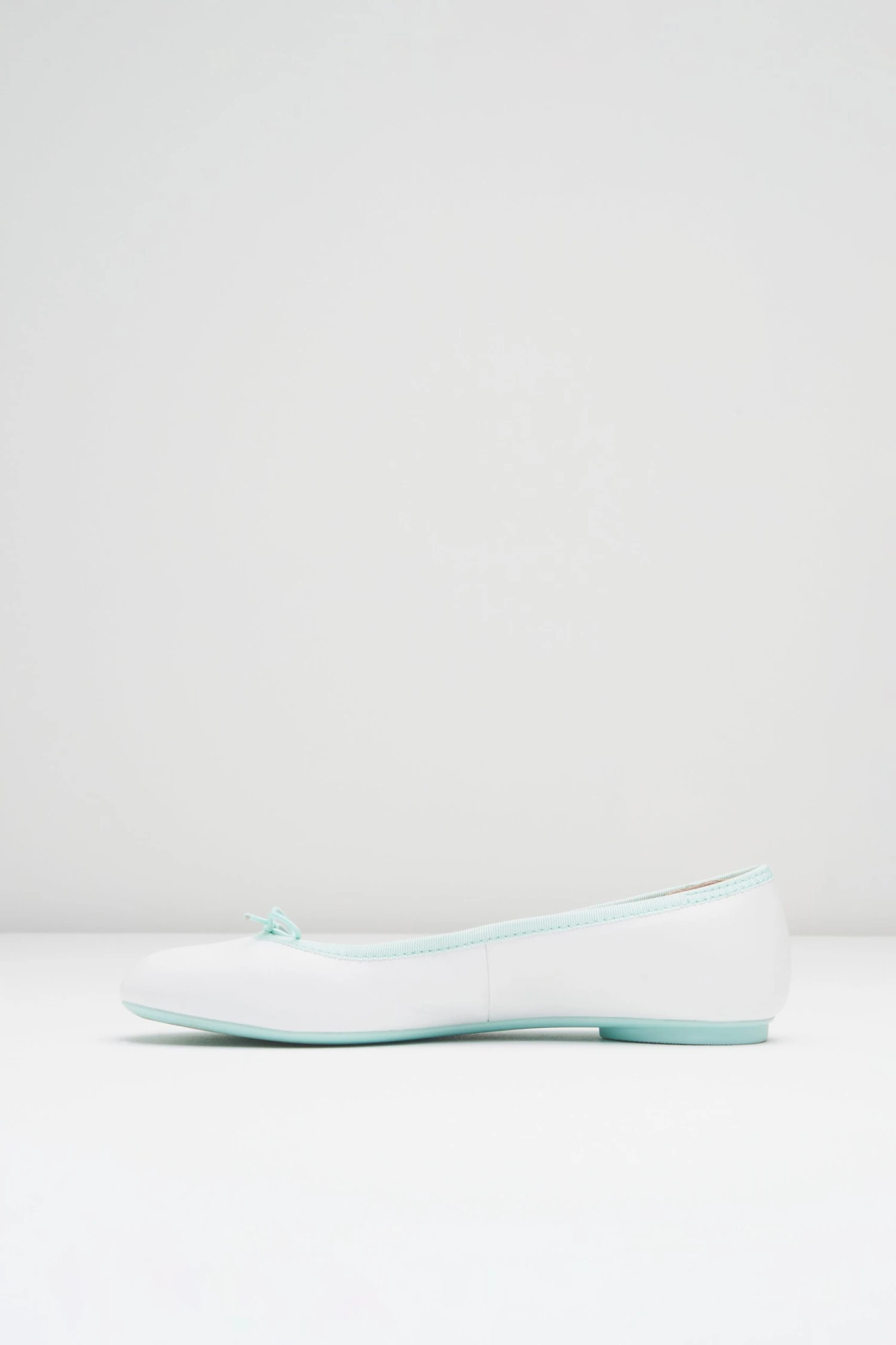 Wholesale π₯ BLOCHSTORE-US Ladies Lyra Ballet Flats White Mint Leather π 2 Wholesale π₯ BLOCHSTORE-US Ladies Lyra Ballet Flats White Mint Leather π - Image 2