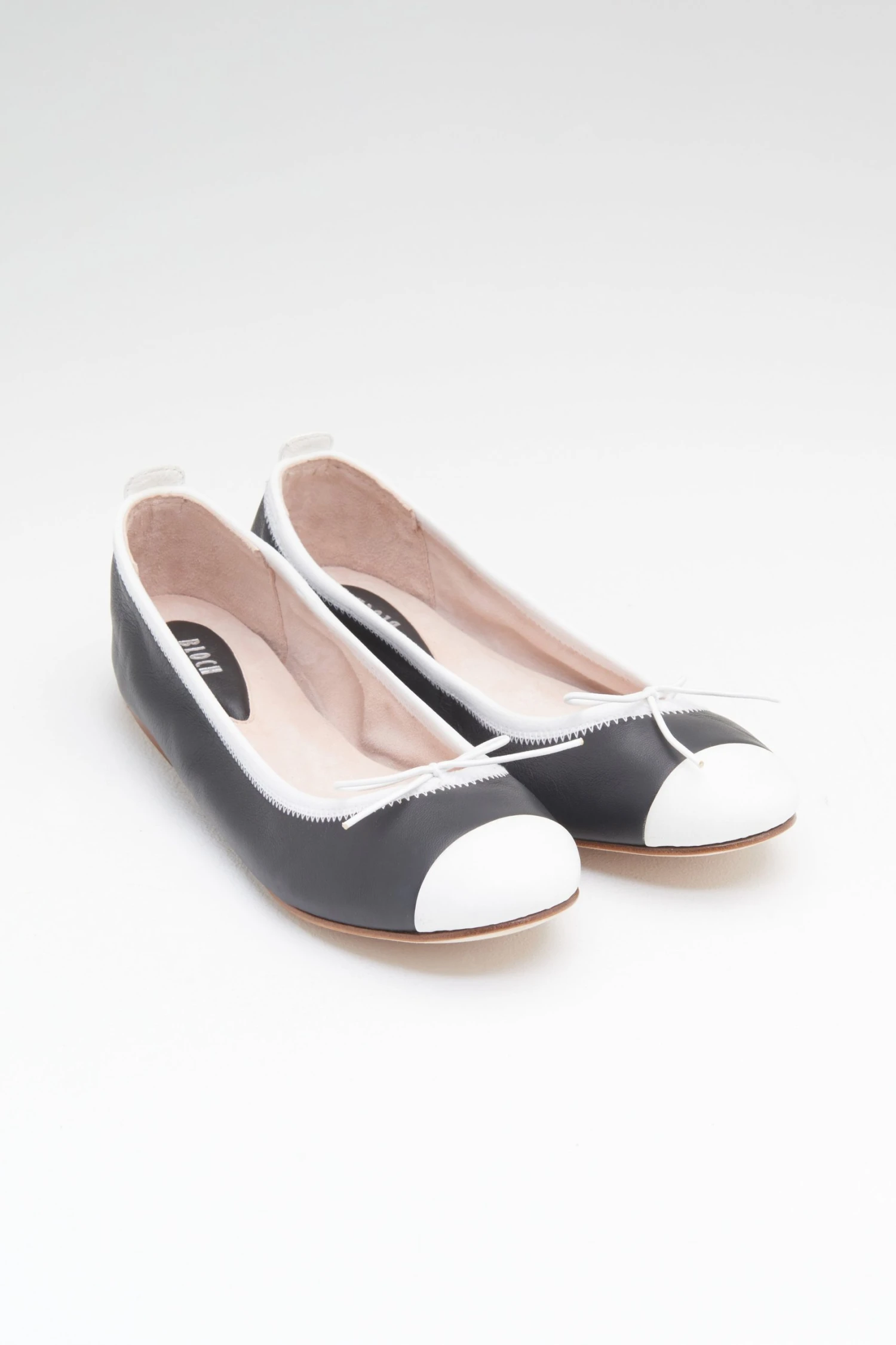 Budget โ๏ธ BLOCHSTORE-US Ladies Rigel Ballet Flats Black White Leather ๐คฉ 3 Budget โ๏ธ BLOCHSTORE-US Ladies Rigel Ballet Flats Black White Leather ๐คฉ - Image 3